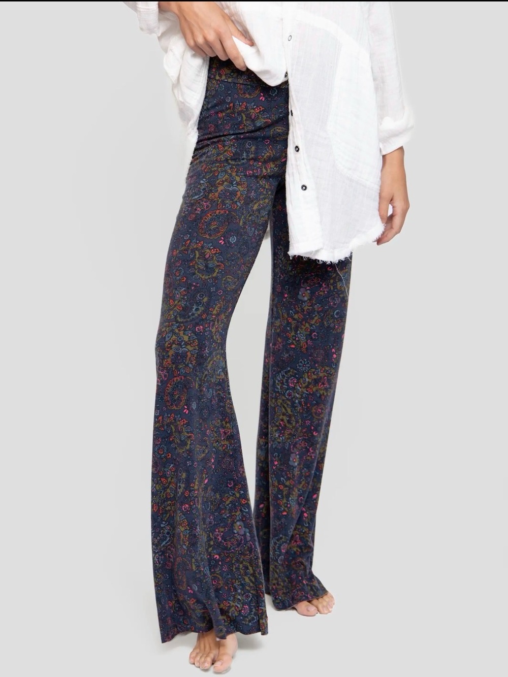 Natural Life Cali Knit Flares in EUC